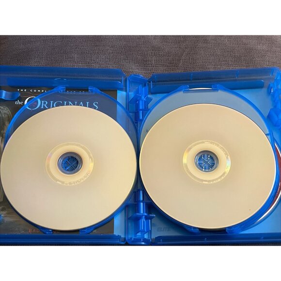 The Originals: Complete Season First Season (Blu-ray) - NO DIGITAL - Picture 8 of 14